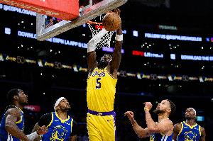 顿顿饱！本赛季定向助攻排名：里夫斯喂饼艾顿27次 东契奇喂25次