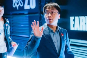 AL经理爱笑：澄清一下我和Tabe从没吵过架 离队都祝福 不会再回应