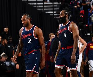 本场哈登/莱昂纳德/祖巴茨同场的14分钟里 快船净胜3分