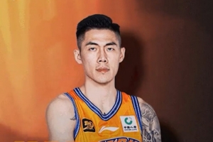 真挚的祝福！祝上海男篮球员刘铮35岁生日快乐！