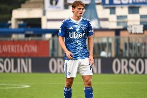 尼科·帕斯：科莫要争取更高目标，法布雷加斯教练会帮助我们成长