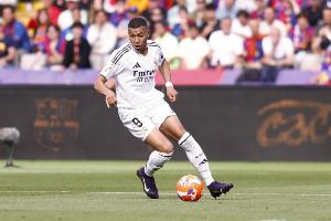 姆巴佩自然年俱乐部+国家队打进59球，1958年之后法国球员首人