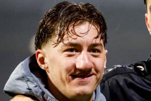 患有畸形鼻！前进之鹰球员赛中嘲讽斯蒂勒鼻子形状，引发双方冲突