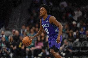 替补打得好！塞克斯顿15中8拿到21分4板3助1断2帽