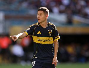 埃雷拉：当初上场踢欧冠决赛前我都在发抖 退役后仍会留在足坛