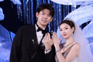 新婚快乐！黄雅琼晒与刘雨辰婚礼现场照：你也是我的命中注定❤️