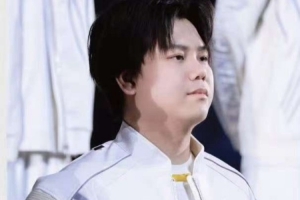 圈内人：JDG官宣junjia加入 Shadow去CFO接替打野了