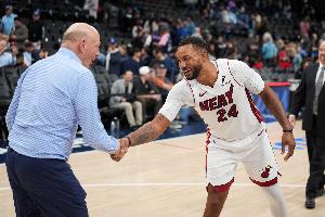 谢谢你们交易我！鲍威尔弑旧主0罚球爆砍30分！正负值+33！