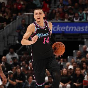 半场4次出手！热巴：希罗能在任何时刻得分 这更多是教练工作范畴