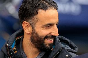 曼联近17场周中英超均不败且已8连胜，上次输球还是4年前负利物浦