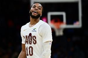 不中用啊！加兰13投仅2中 “怒砍”6分2篮板4助攻1盖帽