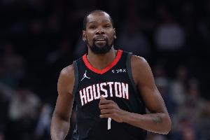 稳定！很稳定！杜兰特半场8中5砍下11分5助攻