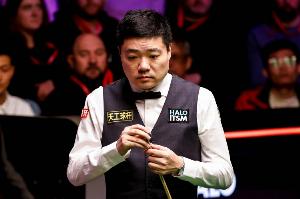 再战小特！丁俊晖2年前英锦赛6-4特鲁姆普晋级决赛，最终收获亚军