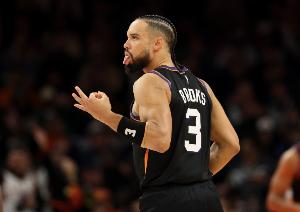 狄龙：我的队友必须拿出强硬的态度 否则我会对他们大吼大叫