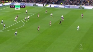 12秒73米！6年前的今天，孙兴慜打入获得普斯卡什奖的超级一条龙