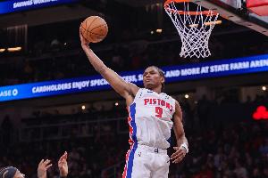 运动战全进罚球辣眼！奥萨尔4中4&3罚1中 拿到9分4板2助1断