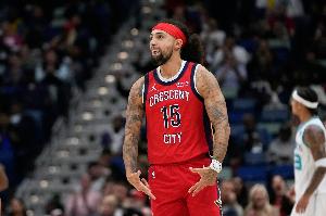 兢兢业业！阿尔瓦拉多替补14分钟 6中4拿到9分4助3断