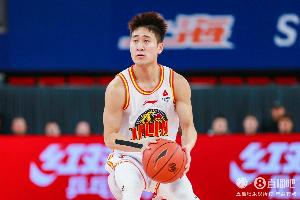 最后时刻连续3记关键三分！姜伟泽15中8&三分10中4轰下22分