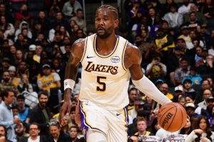 记者连珠炮问自己和老乡埃奇库姆的关系！艾顿：你想知道的太多了