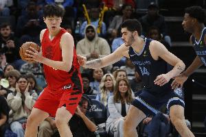 美记：开拓者应找个成年人防守扎克·埃迪 杨瀚森需要调整一下