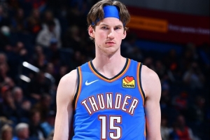 首节2分钟轰11分！戴格诺特：卡尔森的小爆发为我们扭转了局势