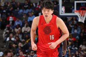 亟需调整~杨瀚森开季13场比赛三分16投仅1中 今天三分2中0