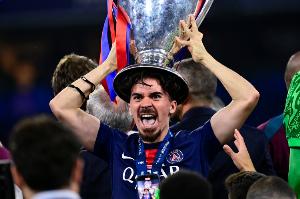 维蒂尼亚：恩里克可能对我影响最大 金球第三？集体奖项更有价值