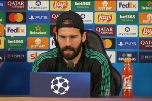 阿利松：萨拉赫缺席是他所作所为导致的结果；我依然支持主教练