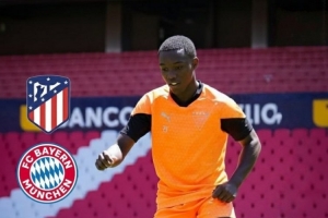 南美媒体：拜仁、曼联、马竞有意17岁厄瓜多尔中场卡斯蒂略