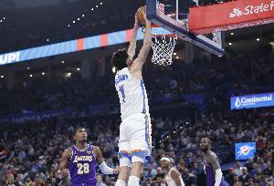 3D中锋！霍姆格伦在本赛季最佳防守球员赔率中高居第一