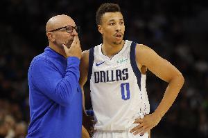 10年生涯第4次赛季报销独行侠官宣埃克萨姆右膝手术成功