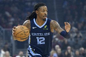 太炸裂了！基昂特·乔治大踏步上篮 莫兰特黄雀在后血腥钉板大帽