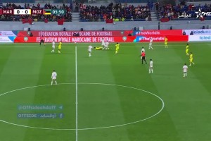 满满都是回忆！小罗在米兰时期面对曼联的瞬间