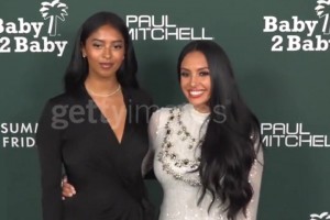 徐静雨被网友质疑篮球技术太菜，静雨随后上传自己运球训练视频