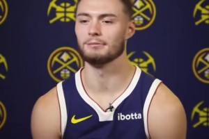 禅师：04年科比遭遇很多，我们之间不对付，再执教他时有巨大变化