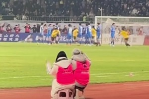 前恒大球员荣昊跑去省超降维打击啦，竞技状态保持的真好~