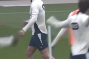 咋有点不好意思呢！吉拉西当选欧冠本场MVP！