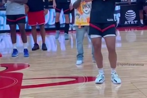 怀疑是詹俊最近被利物浦表现气疯了，这社媒发猫咪还喊你去睡觉