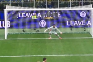 卡尔这粒进球是塔帅执教枪手以来欧冠小组赛阶段主场的首粒丢球！