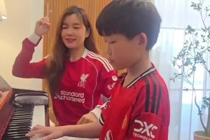 回顾一下贝尔巴托夫对阵利物浦的这粒进球