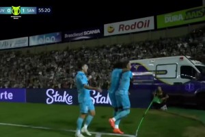 找回状态！内马尔分边策动+跟进推射破门，桑托斯1-0领先