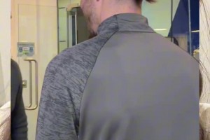 小孩在节目上问内马尔能否参加26世界杯，内马尔笑笑：但愿如此