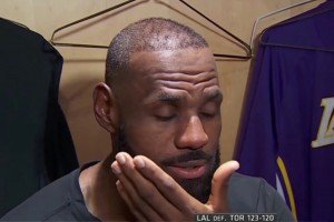 詹姆斯终结连续得分上双记录！送出绝杀助攻！ 里弗斯爆砍44+10