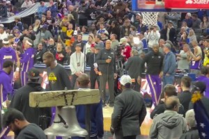 儿子助飞老爸！今日赛前热身，布朗尼击地弹球助老詹空接暴扣