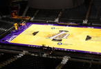 湖记：技术人员判定湖人NBA杯地板需要维修预计两周后完工