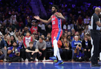 毫无手感可言！恩比德半场11投仅1中&靠6记罚球拿到8分另有3篮板